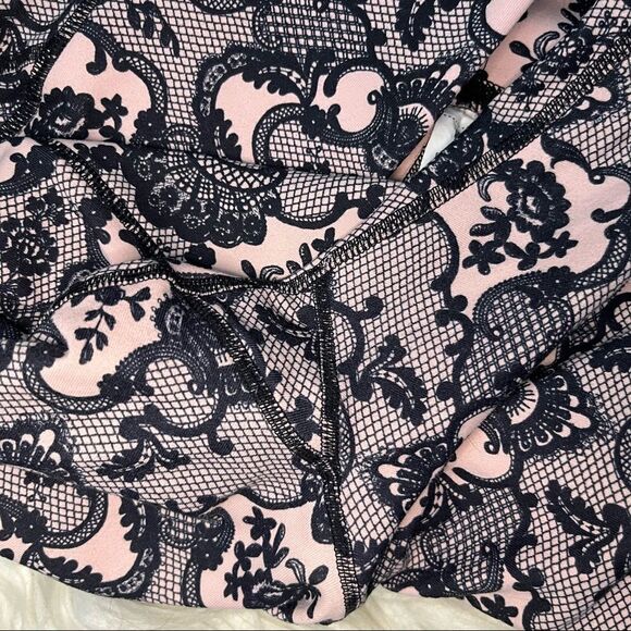 Fabletics High-Waist Printed PowerHold 7/8 Legging - Picture 8 of 9